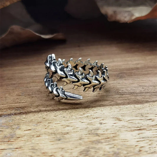 Vintage Gothic Keel Spine Ring – Antique Silver Centipede Open Ring for Men & Women