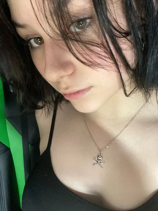 Skull Pendant Necklace – Vintage Grunge Choker for Women & Men